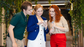 E-administracja z elementami AI | Studia I stopnia we Wrocławiu | Uniwersytet Dolnośląski DSW we Wrocławiu: dsw_administracja_spec_06.jpg