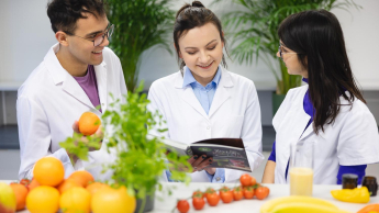 Psychodietetyka z obesitologią | Studia I stopnia we Wrocławiu | Uniwersytet Dolnośląski DSW we Wrocławiu: lic_dietetyka_i_promocja_kv_01.jpg