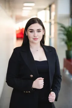 Samorząd Studencki | Uniwersytet Dolnośląski DSW we Wrocławiu: Przewodnicząca samorządu studenckiego 