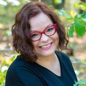 Logopedia | Studia podyplomowe we Wrocławiu | Uniwersytet Dolnośląski DSW we Wrocławiu: zdjęcie portretowe - Sylwia Przondo