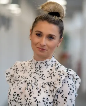 Biuro Karier i Praktyk | Uniwersytet Dolnośląski DSW we Wrocławiu: dr Marta Fronczak-Pydych | Dyrektor Biura Karier i Praktyk | Wykładowca akademicki