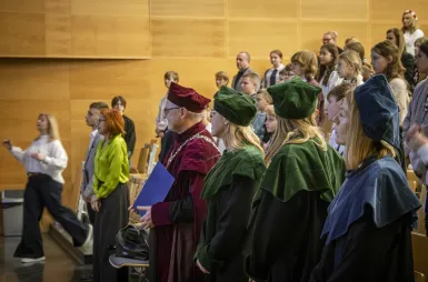 Uniwersytet Dzieci w Uniwersytecie Dolnośląskim DSW | Zobacz relację! | Aktualności | Uniwersytet Dolnośląski DSW we Wrocławiu: W wydarzeniu udział wzięły władze Uniwersytetu Dolnośląskiego DSW.