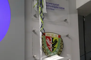 Nawiązanie współpracy patronackiej z Zespołem Szkół Ekonomiczno-Ogólnokształcących we Wrocławiu | Aktualności | Uniwersytet Dolnośląski DSW we Wrocławiu: Nawiązanie współpracy patronackiej z Zespołem Szkół Ekonomiczno-Ogólnokształcących we Wrocławiu