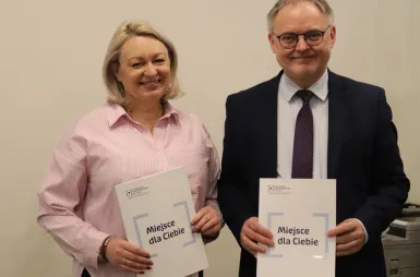 Nawiązanie współpracy patronackiej z Zespołem Szkół Ekonomiczno-Ogólnokształcących we Wrocławiu | Aktualności | Uniwersytet Dolnośląski DSW we Wrocławiu: Nawiązanie współpracy patronackiej z Zespołem Szkół Ekonomiczno-Ogólnokształcących we Wrocławiu