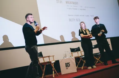 Dyskusyjny Klub Filmowy UDDSW wystartował | FOTORELACJA | Aktualności | Uniwersytet Dolnośląski DSW we Wrocławiu: Dyskusję prowadzili studenci psychologii
