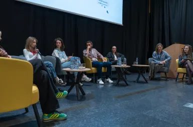 Podsumowanie | Otwarci na siebie: Dolny Śląsk w dialogu o samotności online i offline | Aktualności | Uniwersytet Dolnośląski DSW we Wrocławiu: 6