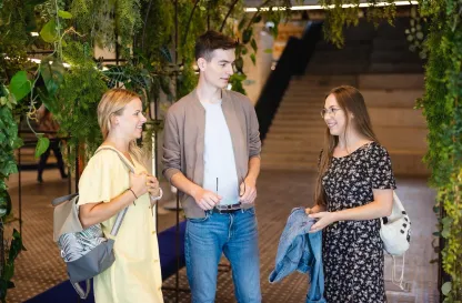 Aktualności | Uniwersytet Dolnośląski DSW we Wrocławiu: 2023_07_26_dsw_sesja_niklas_378.jpg