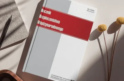 Aktualności | Uniwersytet Dolnośląski DSW we Wrocławiu: zdjęcie książki - Rocznik Bezpieczeństwa Międzynarodowego