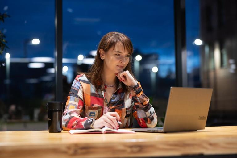 Pośrednictwo pracy | Uniwersytet Dolnośląski DSW we Wrocławiu: 2023_07_26_dsw_sesja_niklas_378.jpg