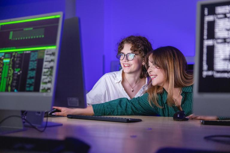 Game design | Studia I stopnia we Wrocławiu | Uniwersytet Dolnośląski DSW we Wrocławiu: Studentki informatyki