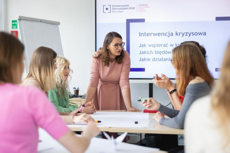 Bezpieczeństwo państwa | Studia I stopnia we Wrocławiu | Uniwersytet Dolnośląski DSW we Wrocławiu: lic_bezpieczenstwo_wewnetrzne_spec_03.jpg