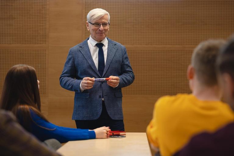 Komunikacja marketingowa i nowe media | Studia I stopnia we Wrocławiu | Uniwersytet Dolnośląski DSW we Wrocławiu: Zajęcia prowadzone przez wykładowcę