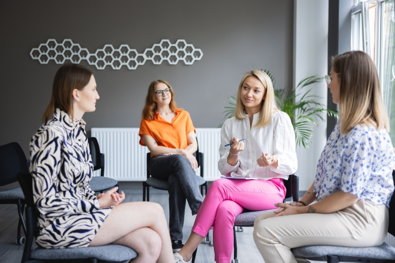 Pedagogika specjalna | Studia jednolite magisterskie we Wrocławiu | Uniwersytet Dolnośląski DSW we Wrocławiu: zajęcia z terapii grupowej