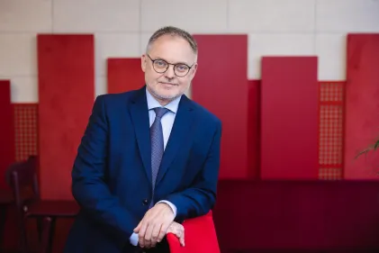 Władze uniwersytetu | Uniwersytet Dolnośląski DSW we Wrocławiu: Rektor UDDSW