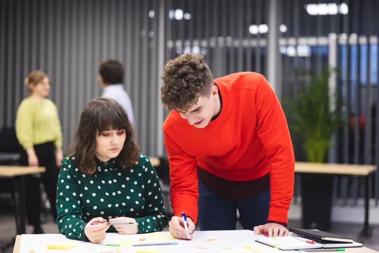 Marketing w cyfrowej transformacji z elementami AI | Studia I stopnia we Wrocławiu | Uniwersytet Dolnośląski DSW we Wrocławiu: sum_marketing_i_sprzedaz_spec_07.jpg