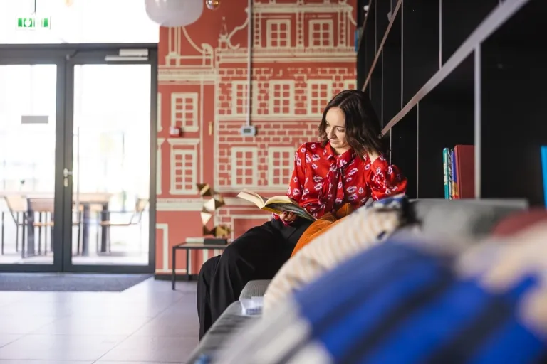 Administracja | Studia I stopnia we Wrocławiu | Uniwersytet Dolnośląski DSW we Wrocławiu: Wpływ społeczny DSW 3