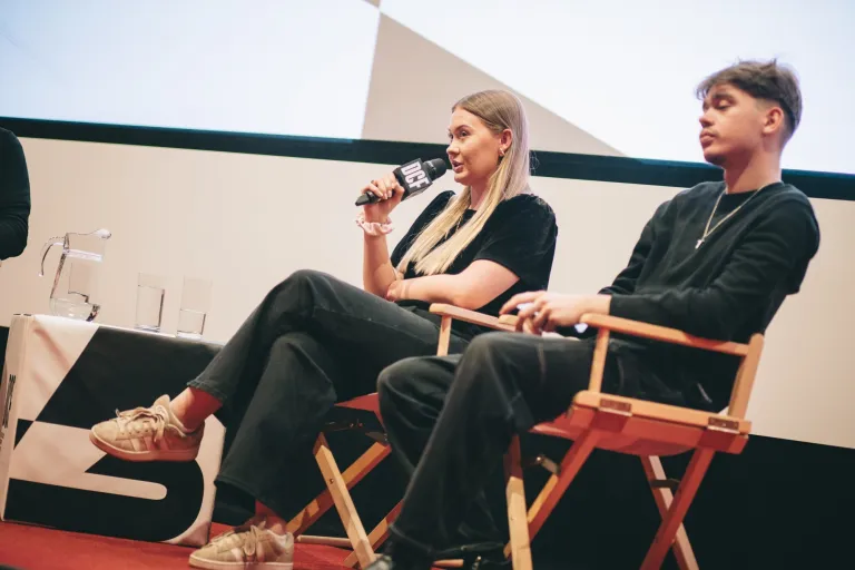 Dyskusyjny Klub Filmowy UDDSW wystartował | FOTORELACJA | Aktualności | Uniwersytet Dolnośląski DSW we Wrocławiu: Dyskusyjny Klub Filmowy UDDSW