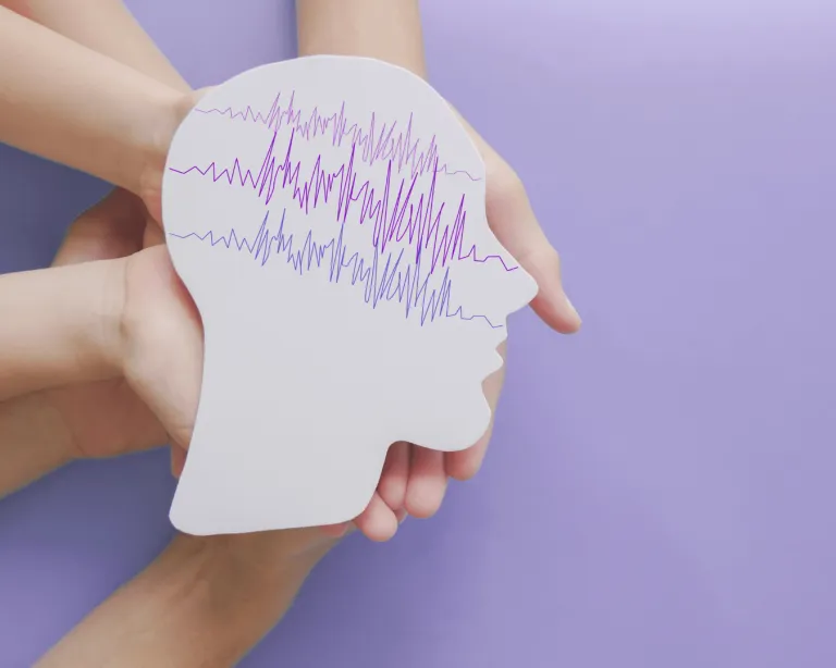 Zapraszamy na Studenckie Dni Mózgu | 13-14 marca | Aktualności | Uniwersytet Dolnośląski DSW we Wrocławiu: ILUSTRACJA MÓZGU NA DŁONIACH LUDZI